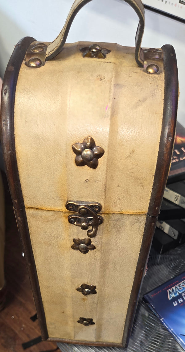 Vintage Wine Bottle Carry Case
